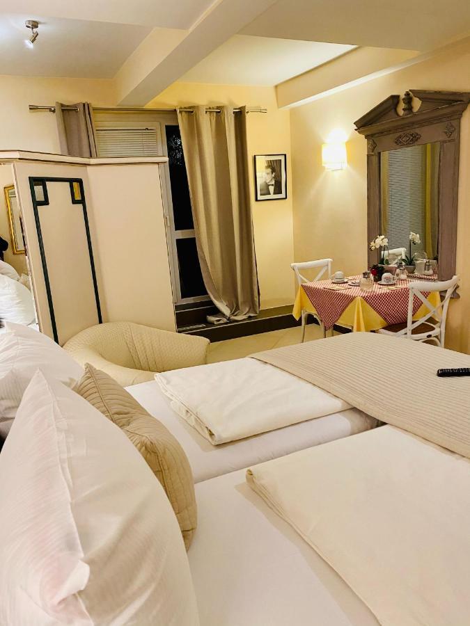 Park Apart Hotel Gatower Str. Берлин Экстерьер фото
